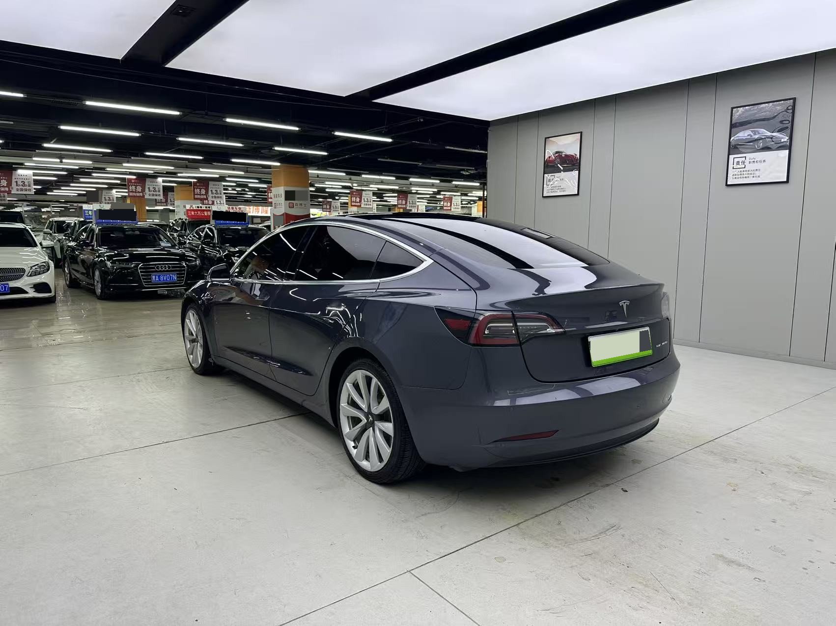 Tesla Model 3 2019 صورة سيارة #4