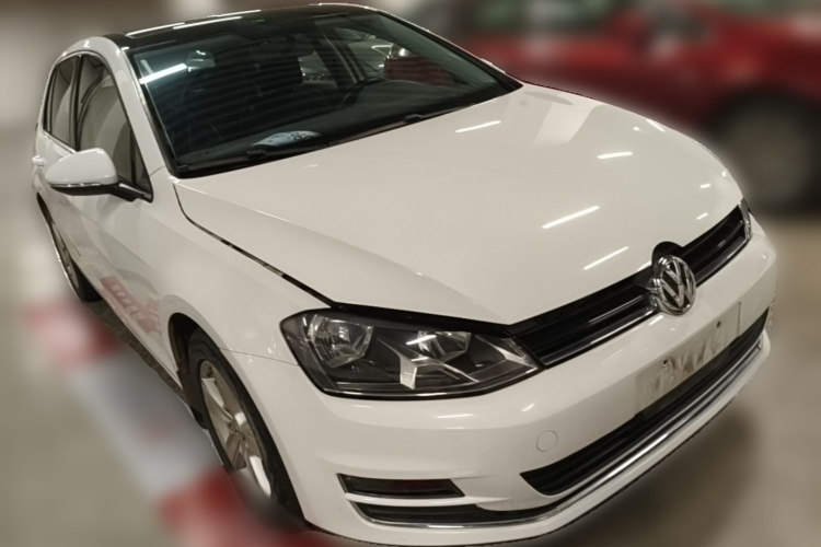 Volkswagen Golf 2015 car image #4