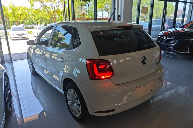 Volkswagen Polo 2017 #5 Volkswagen Polo 2017 car image #5
