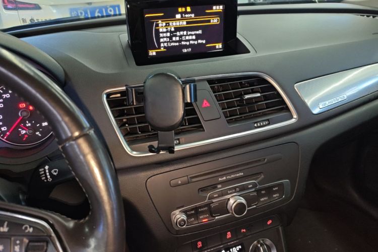 Audi Q3 2016 #13 Audi Q3 2016 car image #13