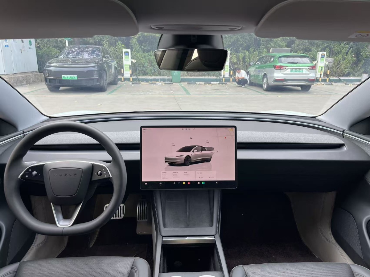 Tesla Model 3 2026 car image #5