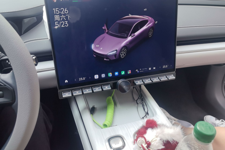 MI SU7 2024 car image #17