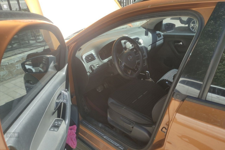 Volkswagen Polo 2016 #18 Volkswagen Polo 2016 car image #18
