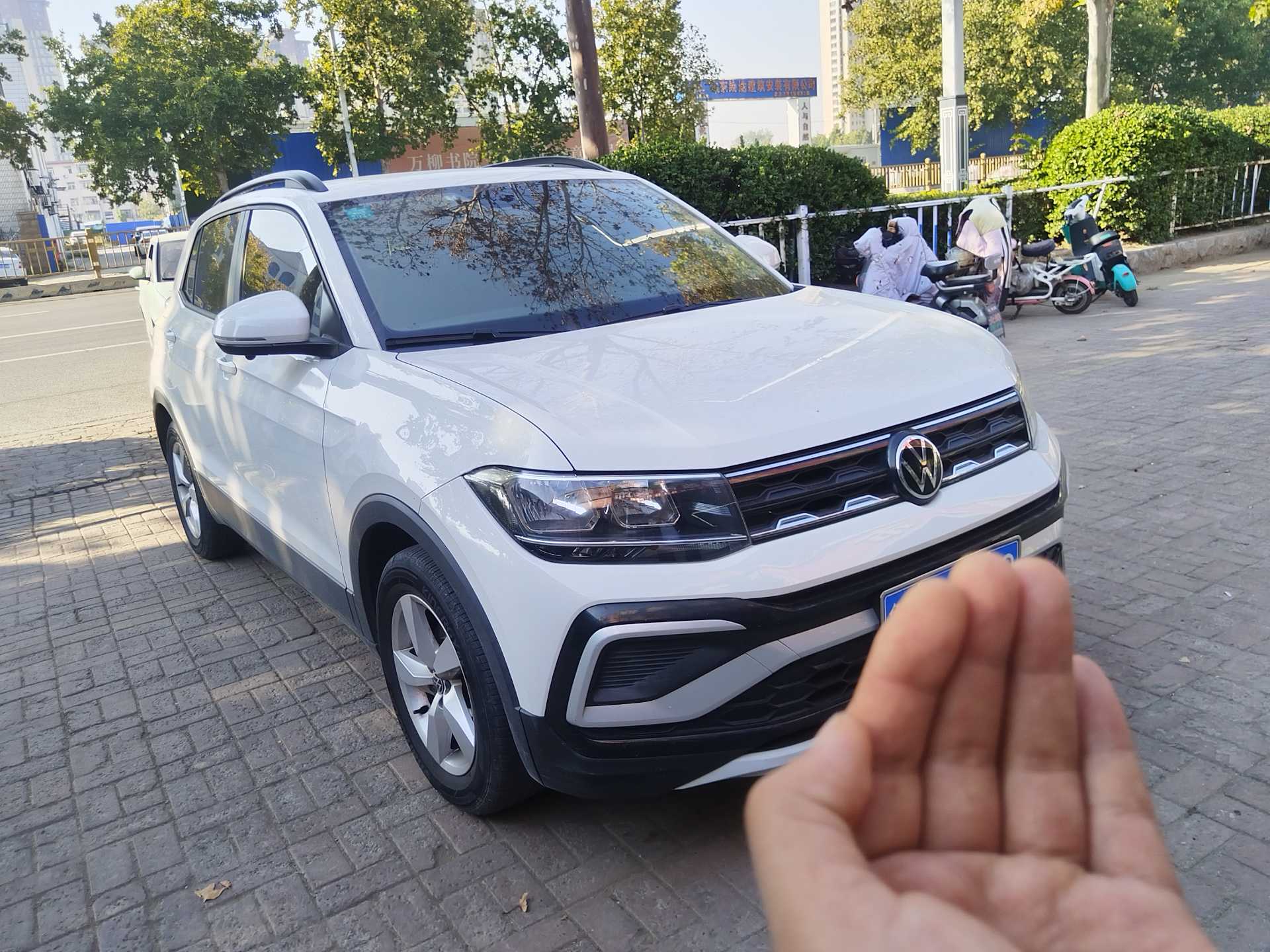 Volkswagen T-Cross 2022 car image #3