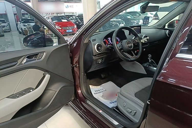 Audi A3 2017 immagine di auto #12