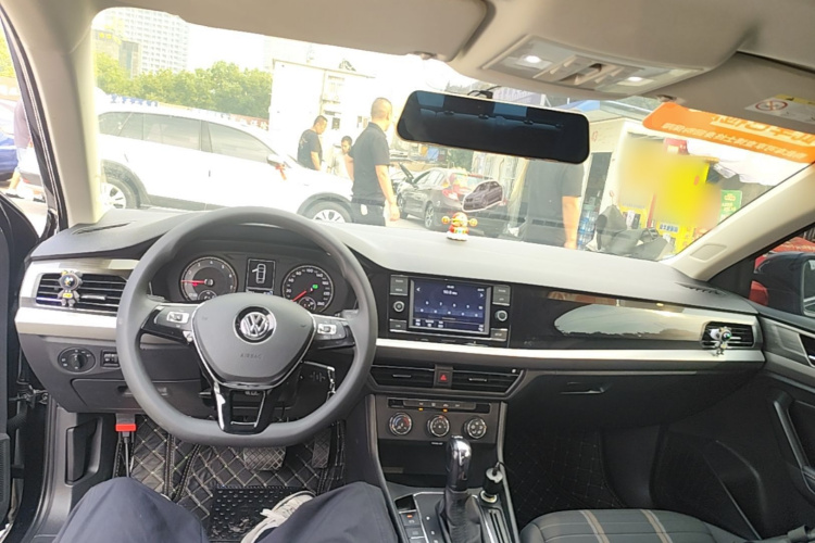 Volkswagen Lavida 2019 #11 Volkswagen Lavida 2019 car image #11