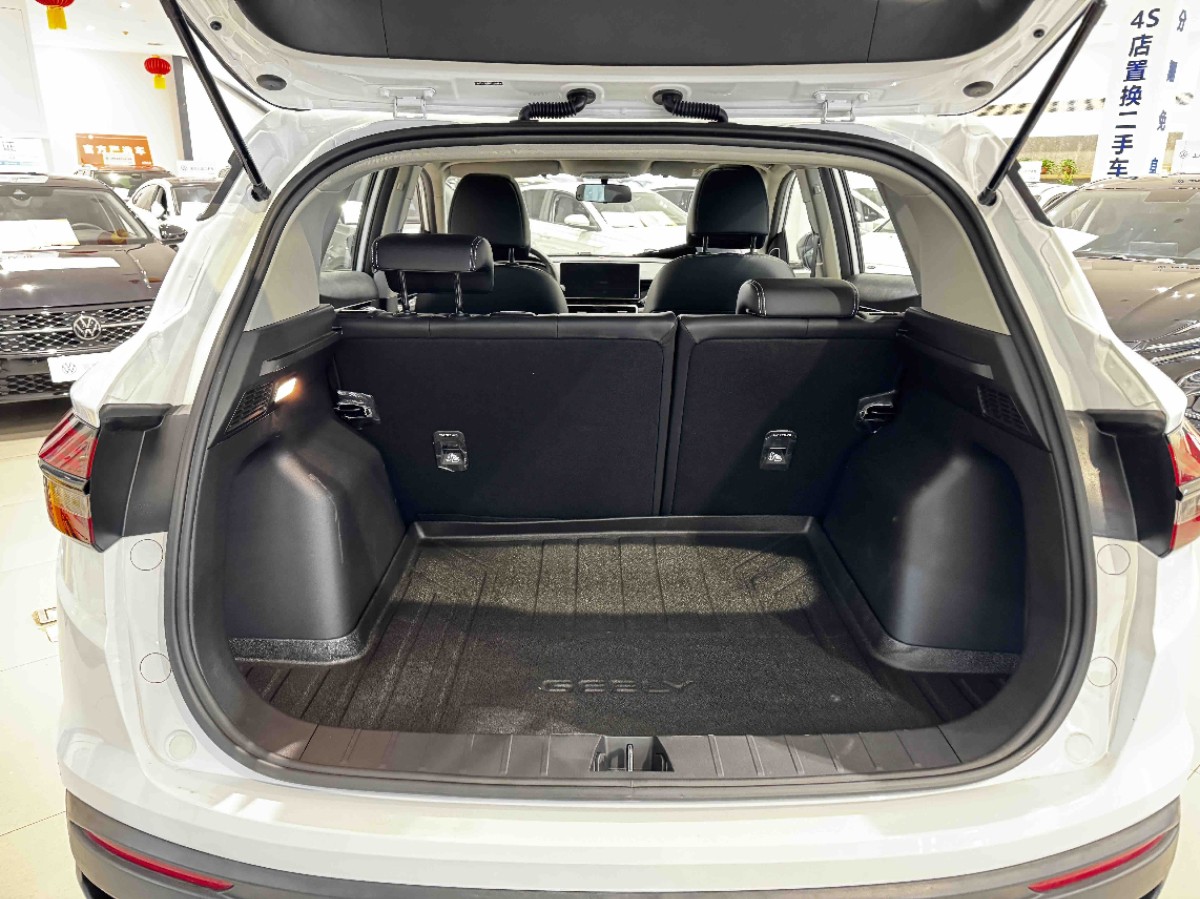 GEELY Coolray 2025 #2 GEELY Coolray 2025 car image #2