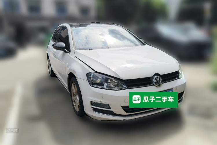 Volkswagen Golf 2017 car image #4