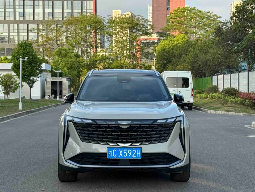 GEELY Boyue L 2025 car image #2