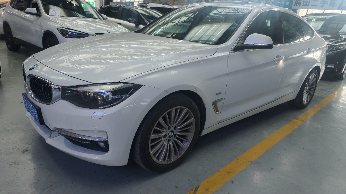 BMW 3 Series GT 2017 BMW 3 Series GT 2017 car image