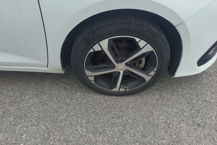 GEELY Emgrand L 2022 car image #9