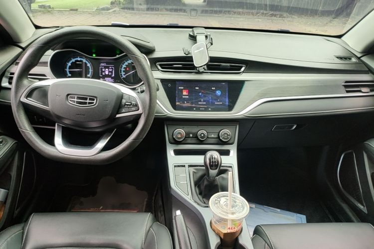 GEELY Emgrand 2022 immagine di auto #10