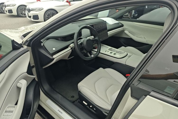 MI SU7 2025 car image #16