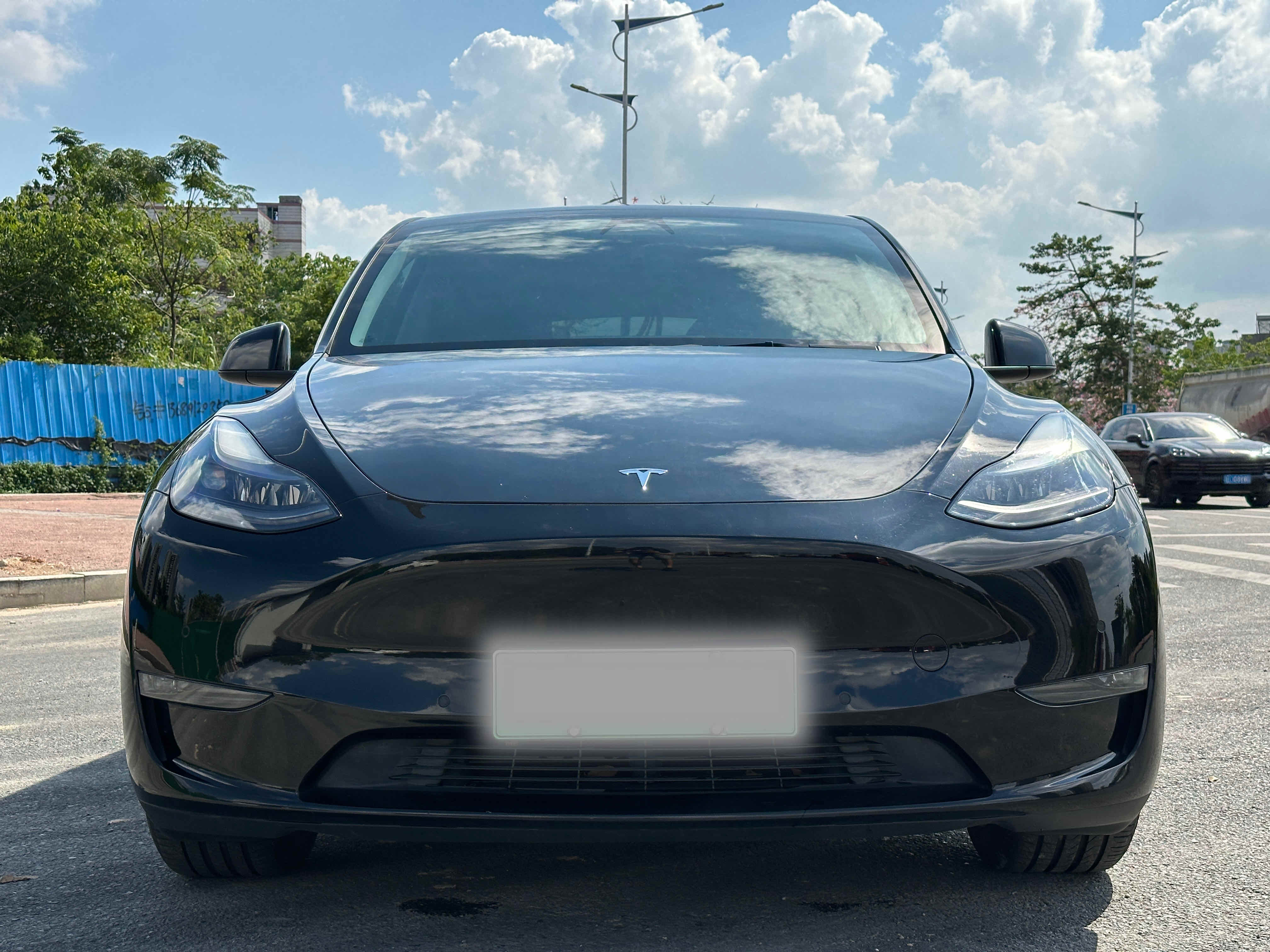 Tesla Model Y 2021 #8 Tesla Model Y 2021 car image #8