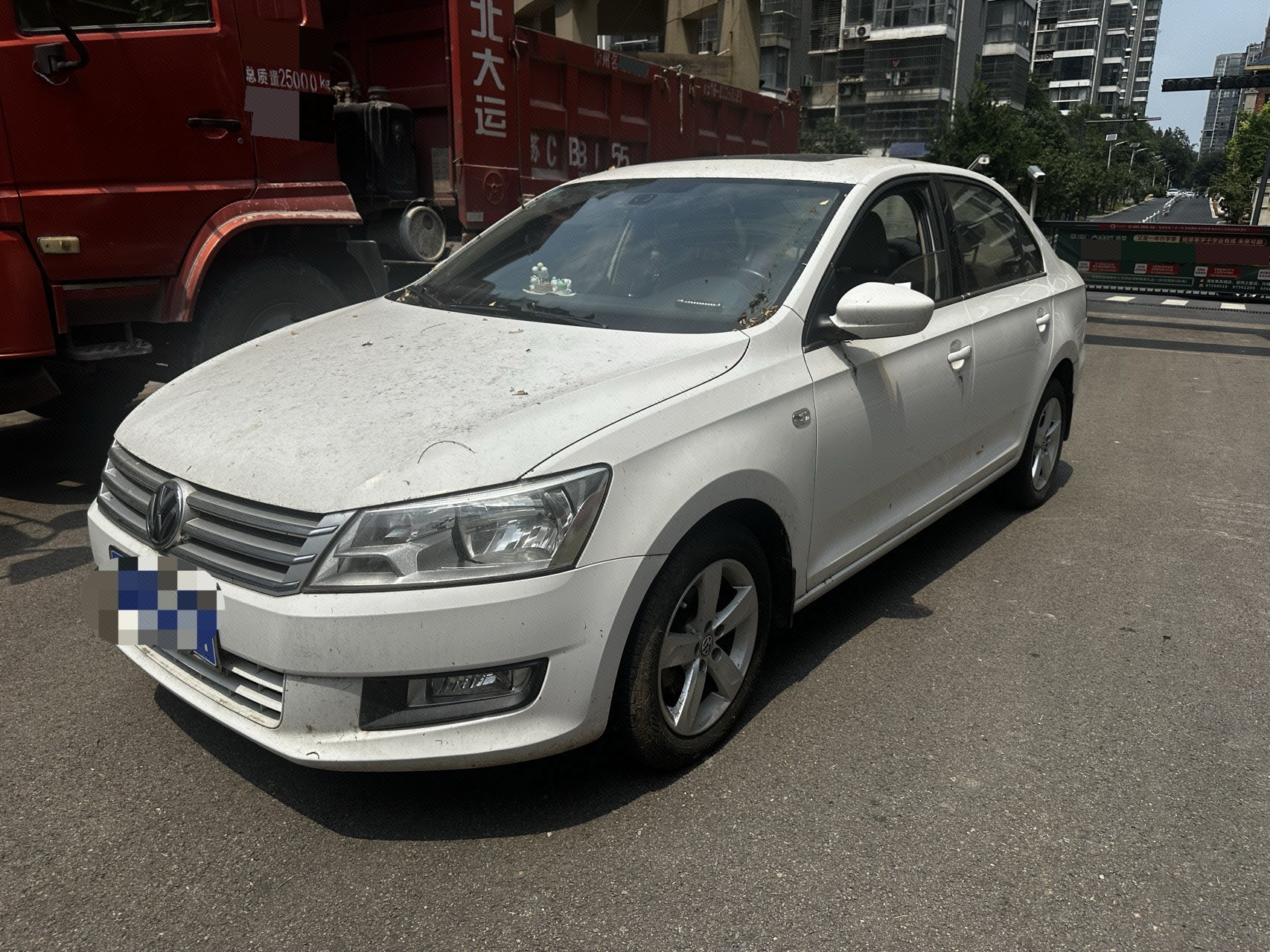 Volkswagen Santana 2014 car image 