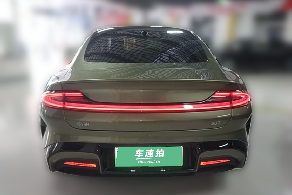 MI SU7 2024 immagine di auto #6