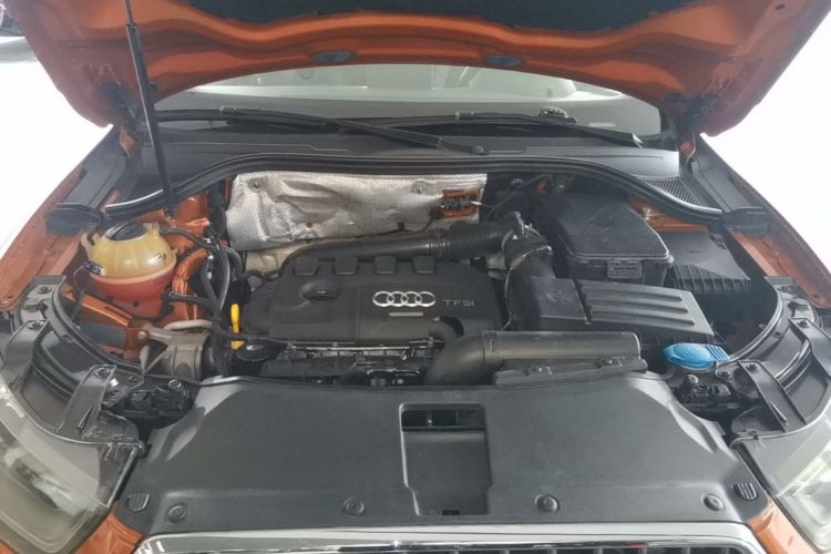 Audi Q3 2016 car image #22