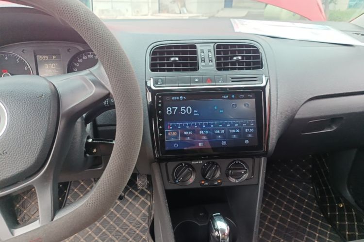 Volkswagen Polo 2019 #13 Volkswagen Polo 2019 car image #13
