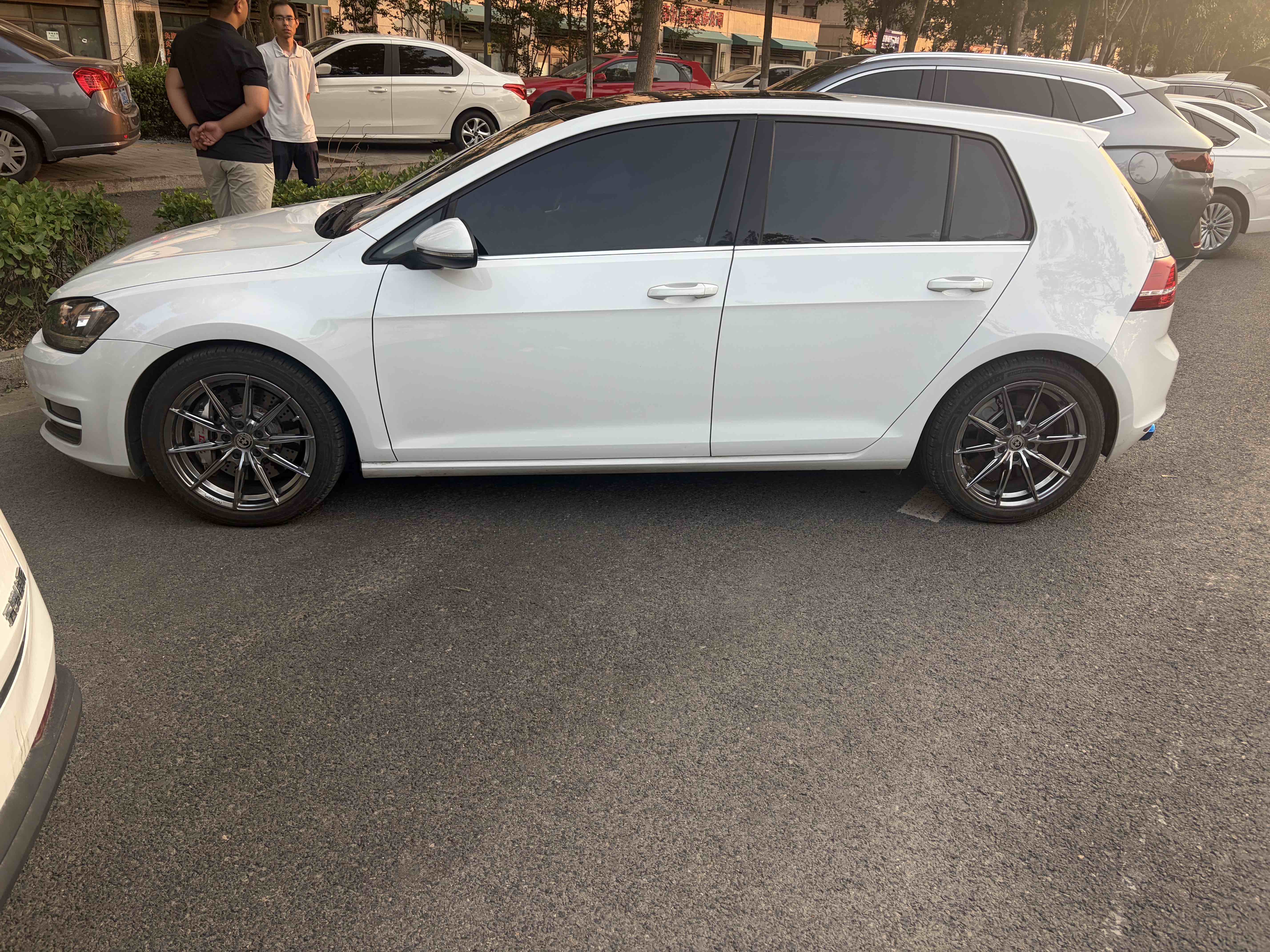 Volkswagen Golf 2016 car image #3