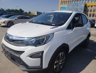 BYD Yuan 2017 BYD Yuan 2017 immagine di auto