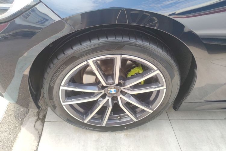 BMW 3 Series 2022 #9 BMW 3 Series 2022 car image #9