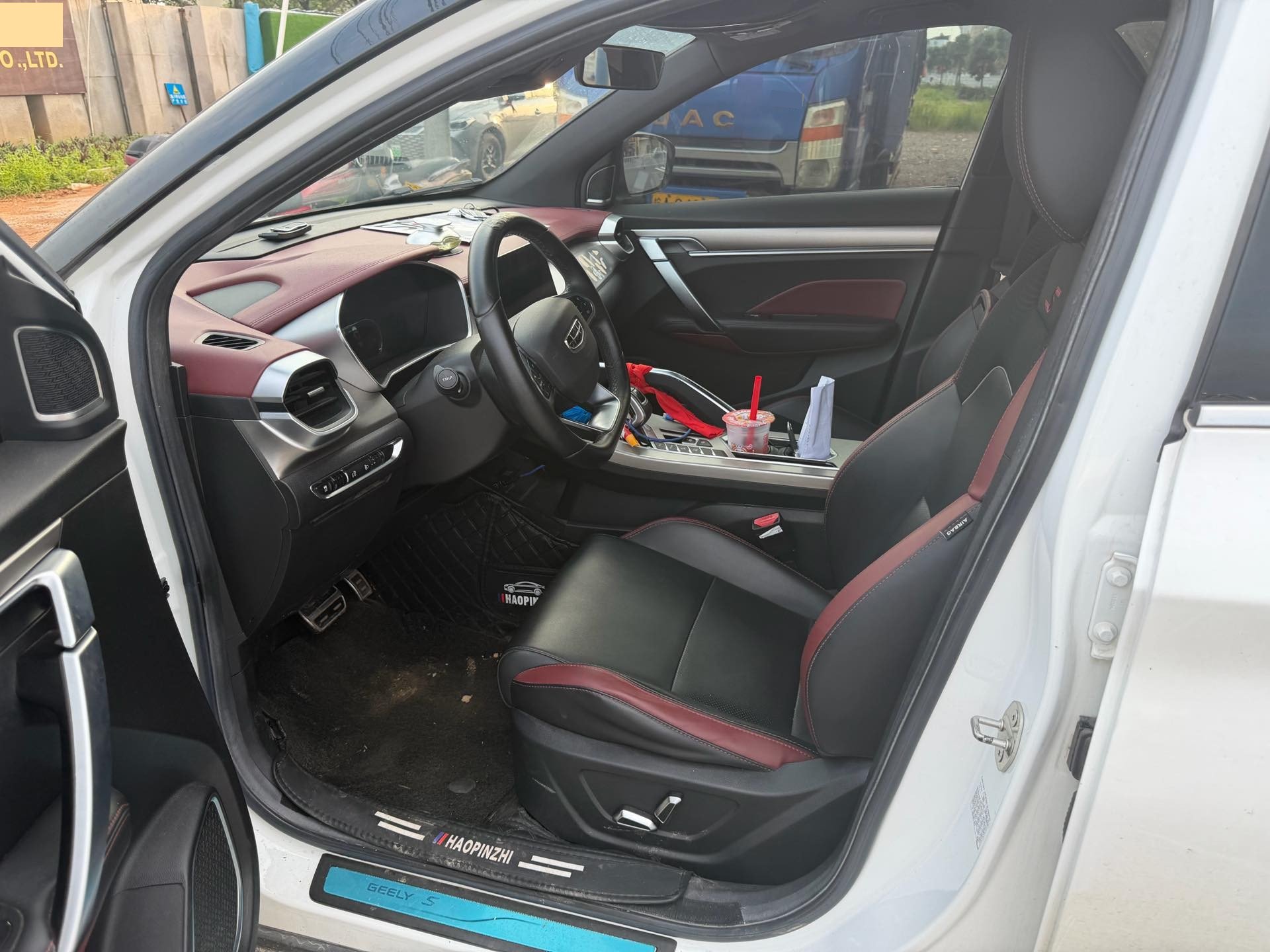 GEELY Coolray 2020 image de voiture #2