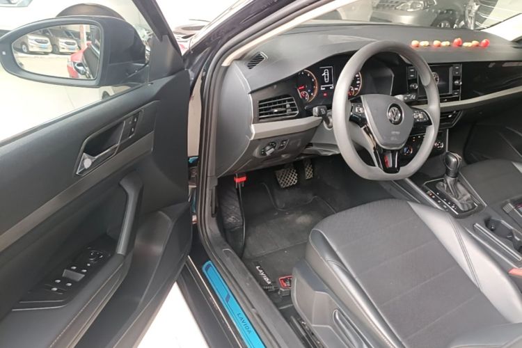 Volkswagen Lavida 2020 car image #12