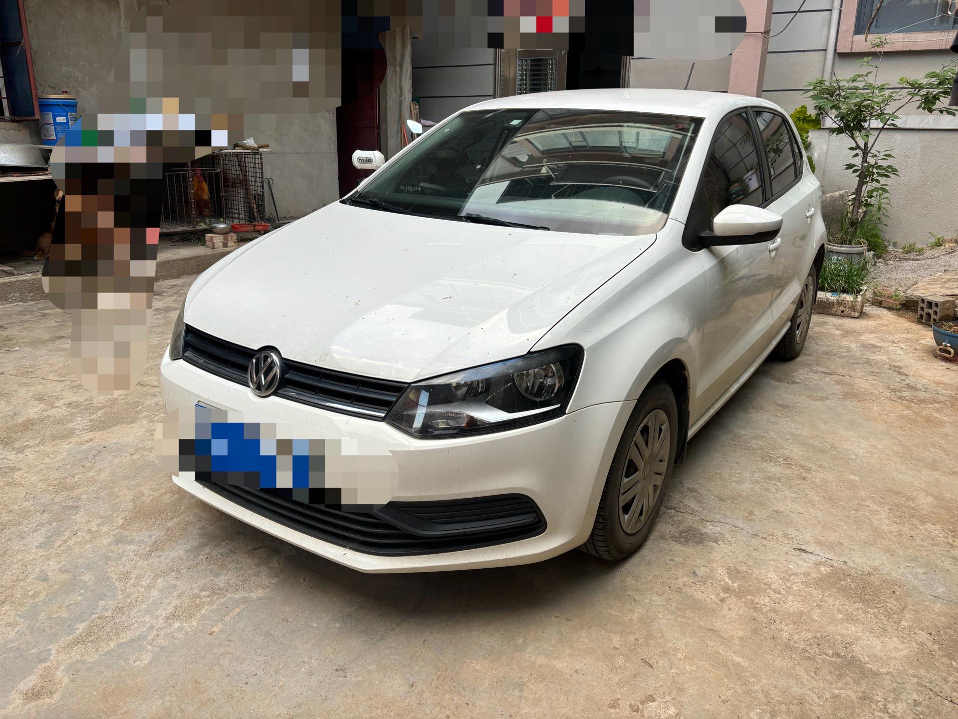 Volkswagen Polo 2016 car image 