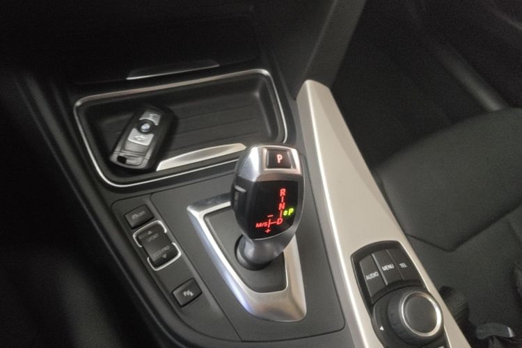 BMW 3 Series 2015 #14 BMW 3 Series 2015 car image #14
