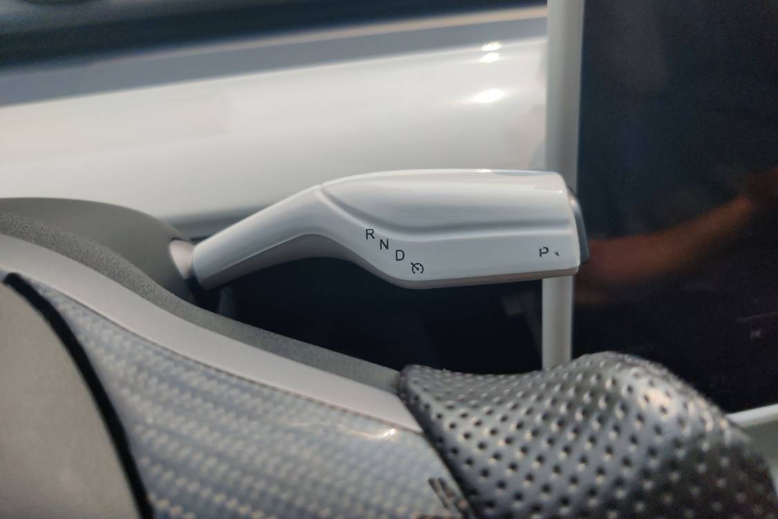 Tesla Model Y 2024 #29 Tesla Model Y 2024 imagen de coche #29