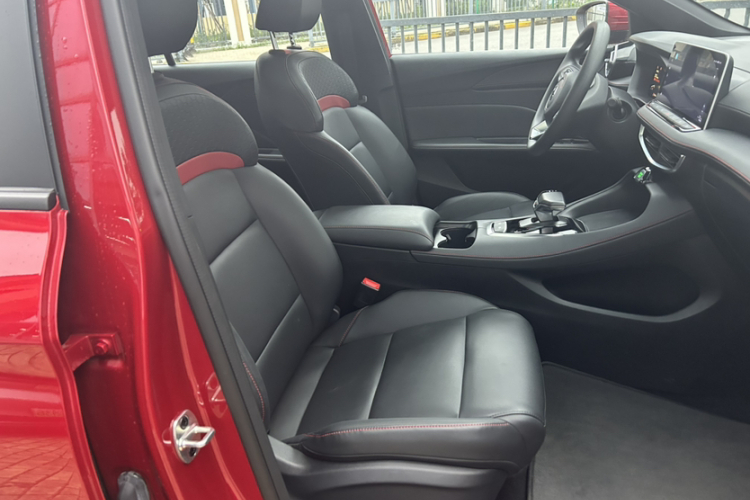 MG 5 2024 #23 MG 5 2024 imagen de coche #23