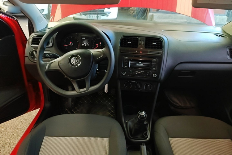 Volkswagen Polo 2017 #11 Volkswagen Polo 2017 car image #11