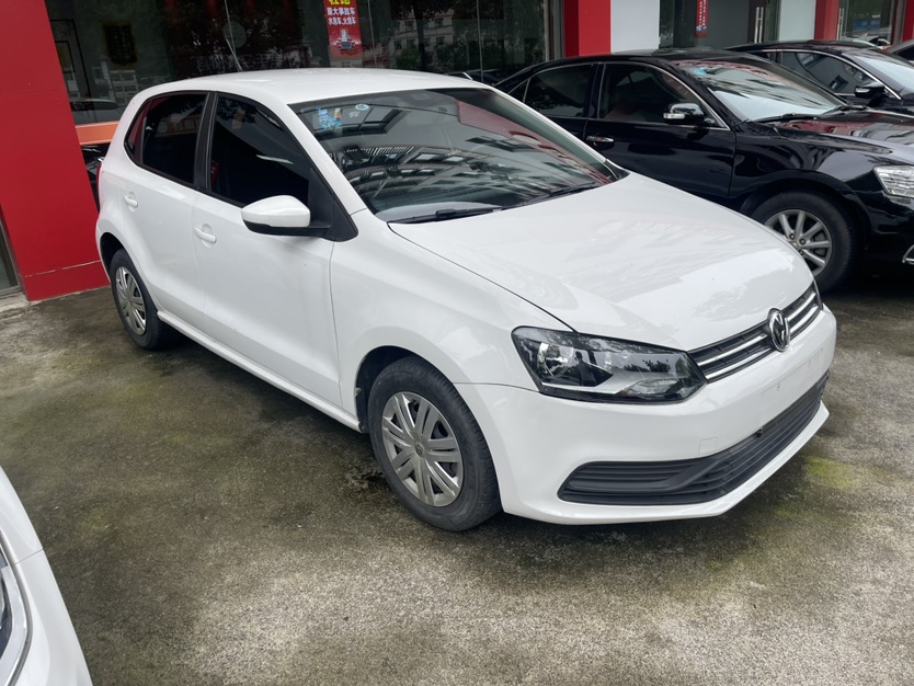 Volkswagen Polo 2019 car image #3