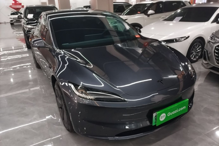 Tesla Model 3 2024 #4 Tesla Model 3 2024 صورة سيارة #4
