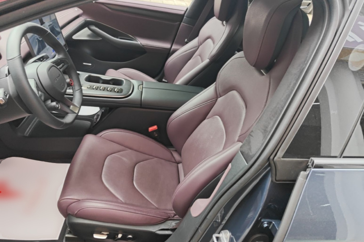 MI SU7 2024 car image #15