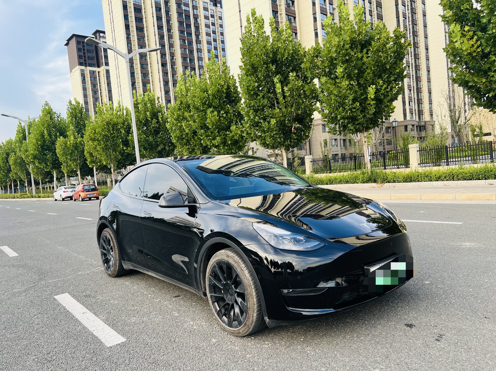 Tesla Model Y 2022 car image #3