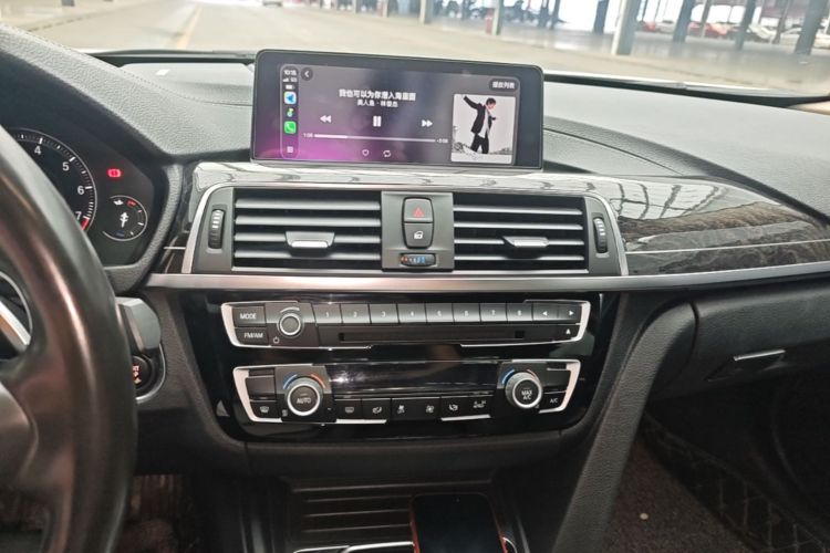 BMW 3 Series 2018 #13 BMW 3 Series 2018 car image #13