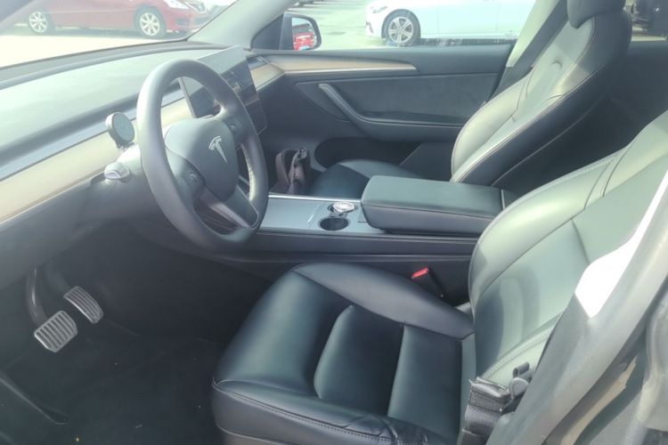 Tesla Model Y 2022 #15 Tesla Model Y 2022 car image #15