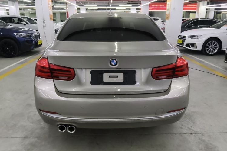 BMW 3 Series 2019 #6 BMW 3 Series 2019 immagine di auto #6