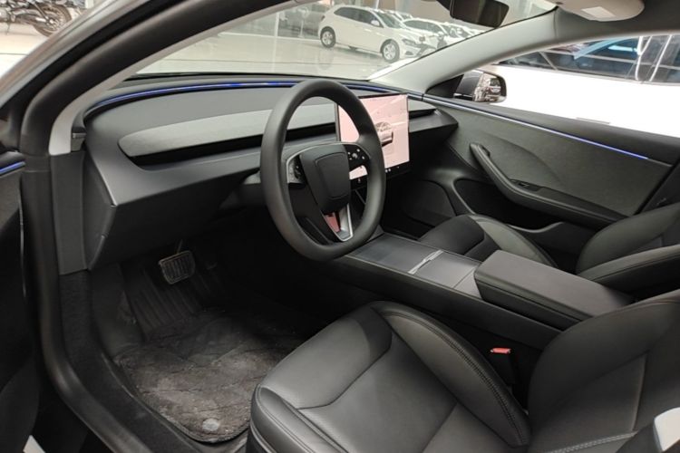 Tesla Model 3 2025 #15 Tesla Model 3 2025 car image #15