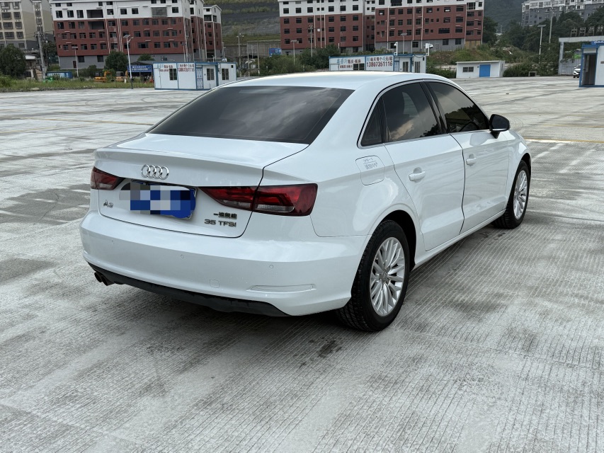 Audi A3 2017 car image #9