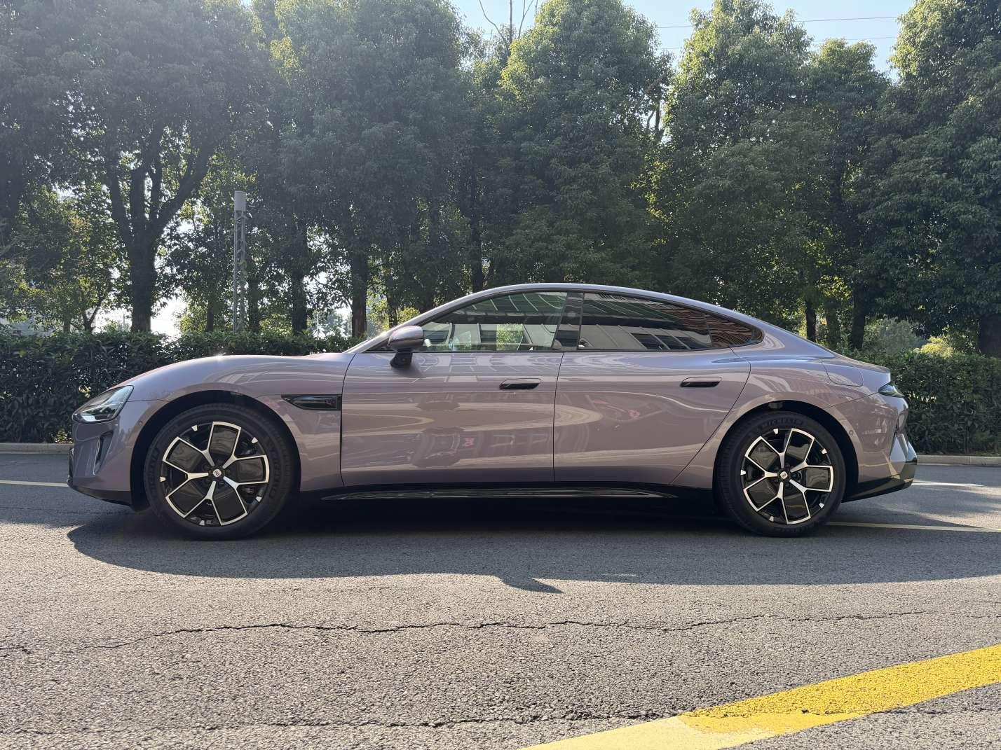 2025 car image #9
