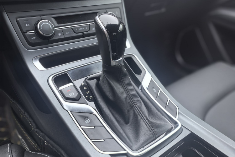 GEELY Emgrand 2020 car image #29