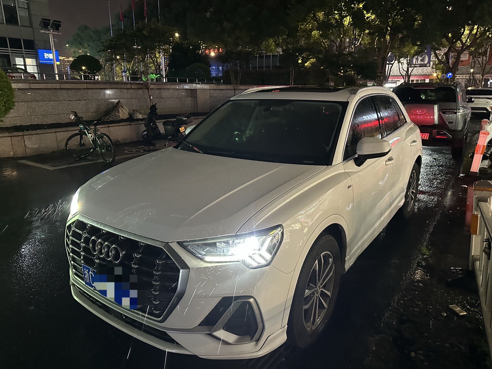 Audi Q3 2021 Audi Q3 2021 car image