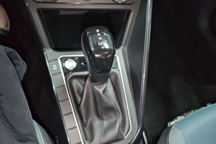 Volkswagen Lavida 2023 car image #14