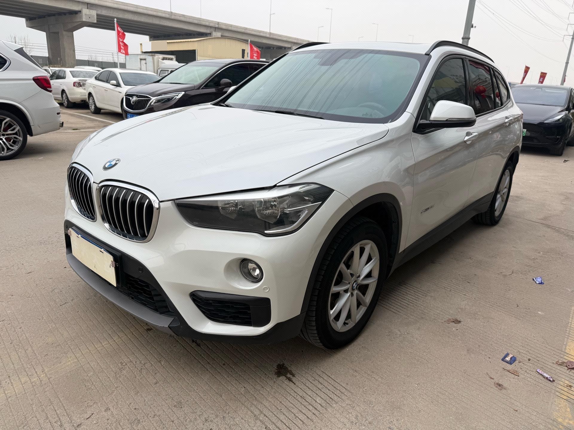 BMW X1 2018 BMW X1 2018 car image