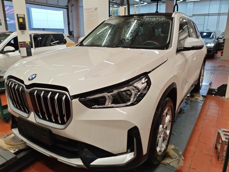 BMW X1 2024 BMW X1 2024 car image