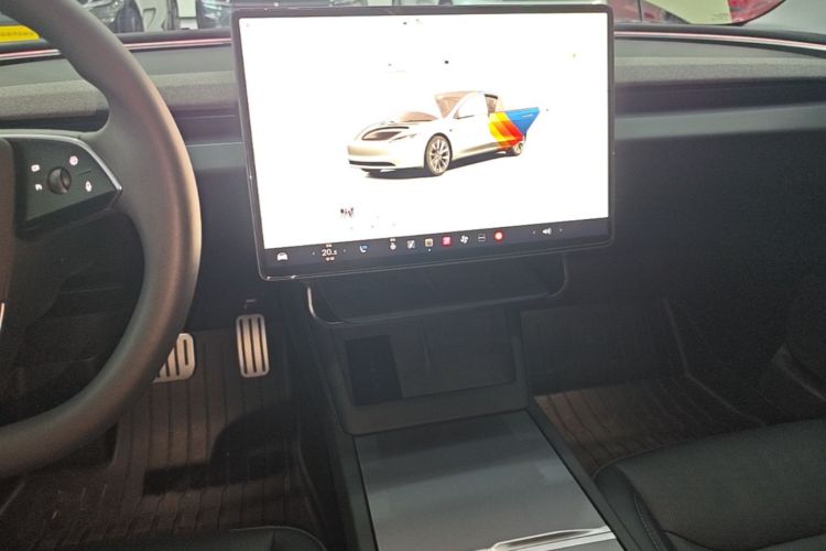 Tesla Model 3 2023 car image #13