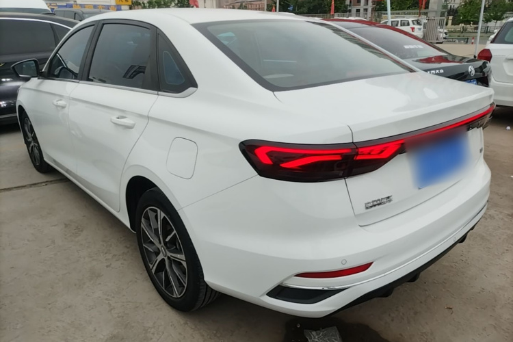 GEELY Emgrand 2022 #7 GEELY Emgrand 2022 car image #7