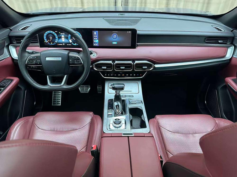 Jetour X70 PLUS 2022 car image #12